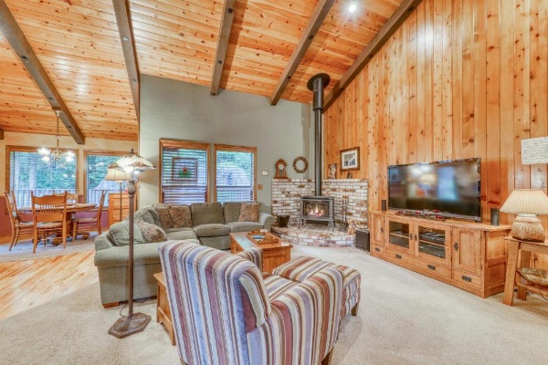 Upscale Exclusive image 11