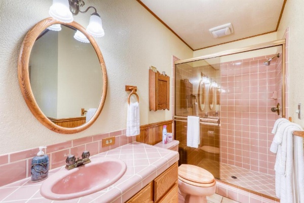 Upscale Exclusive image 22